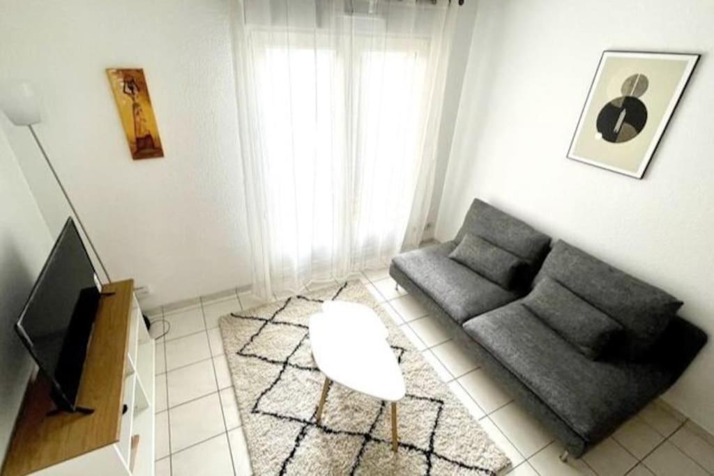 Duplex Moderne Proche De Toutes Commodites Bordeaux Luaran gambar